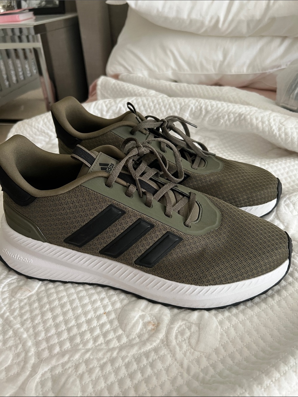 adidas Men’s Olive Green and Black Cloudfoam Sneakers